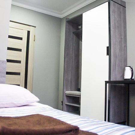 Hotel Tahar Almaty Eksteriør bilde