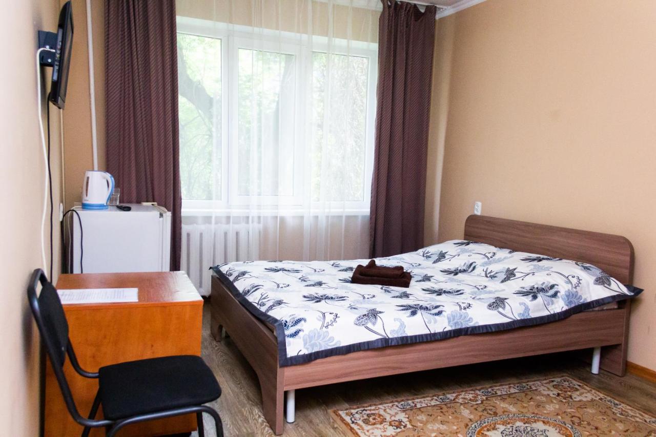 Hotel Tahar Almaty Eksteriør bilde