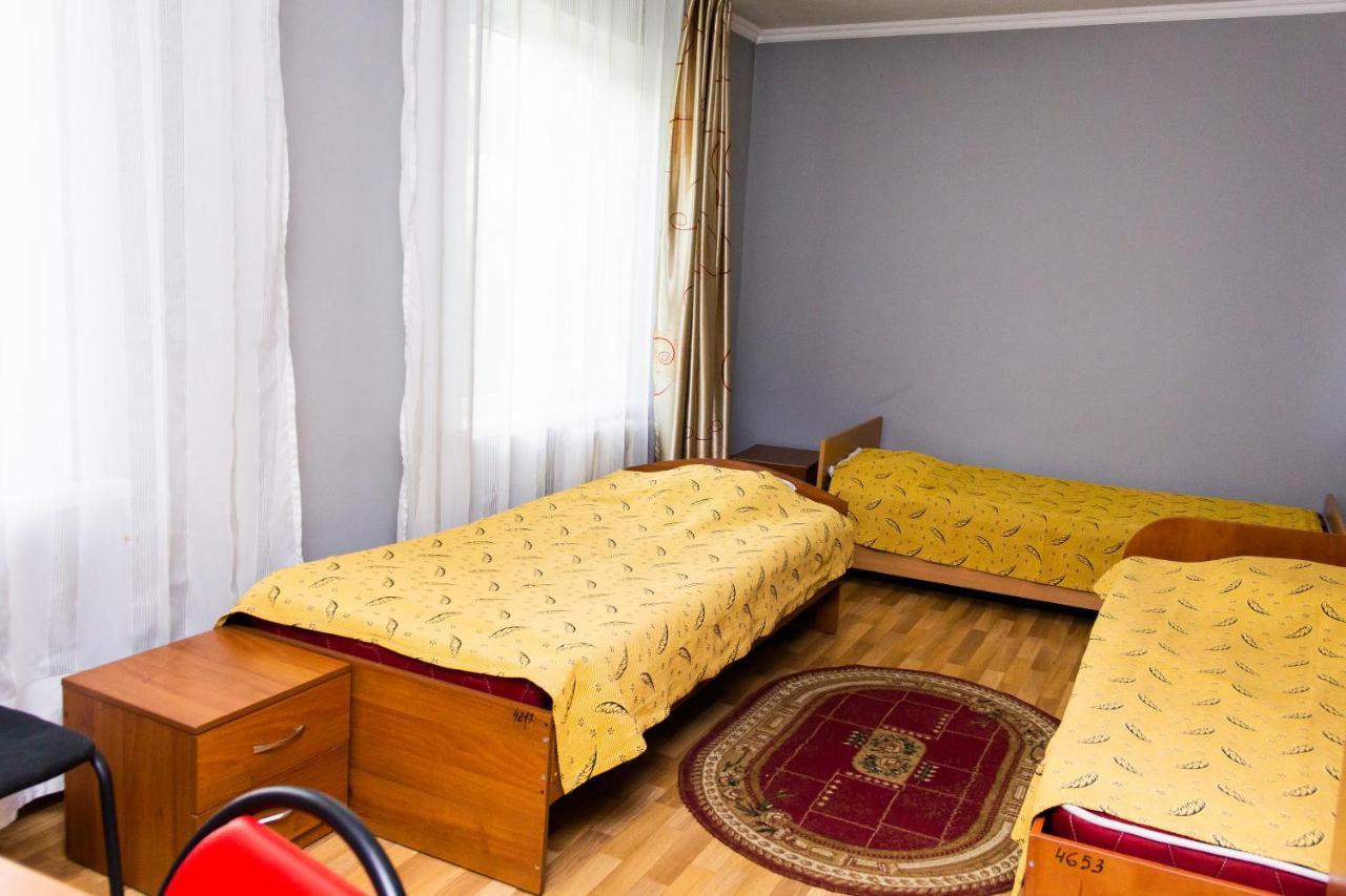 Hotel Tahar Almaty Eksteriør bilde