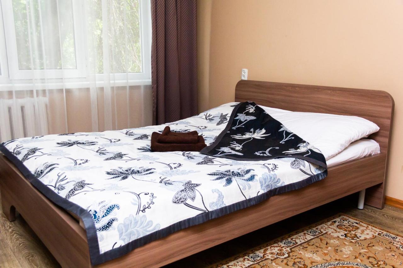 Hotel Tahar Almaty Eksteriør bilde