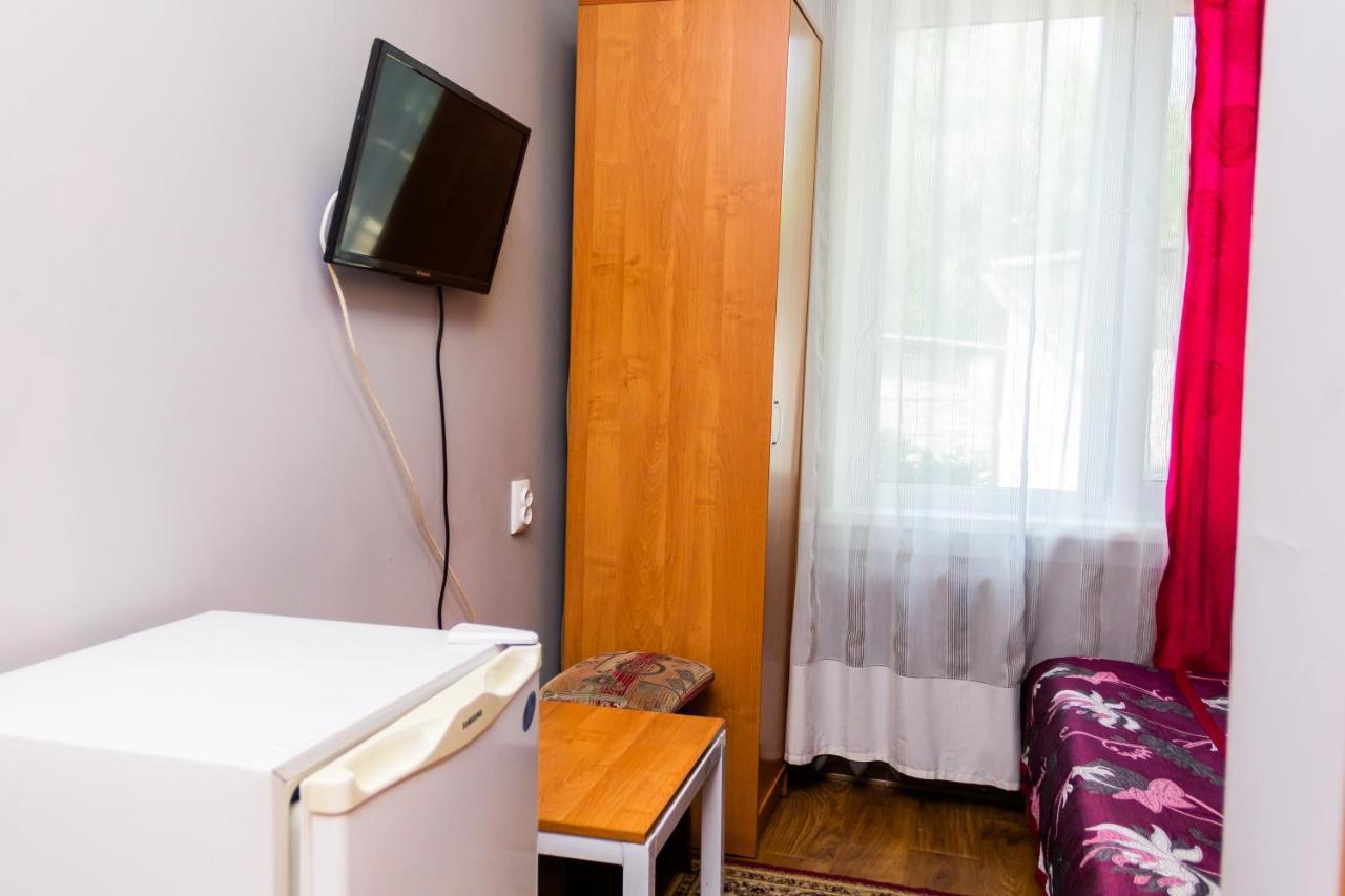 Hotel Tahar Almaty Eksteriør bilde