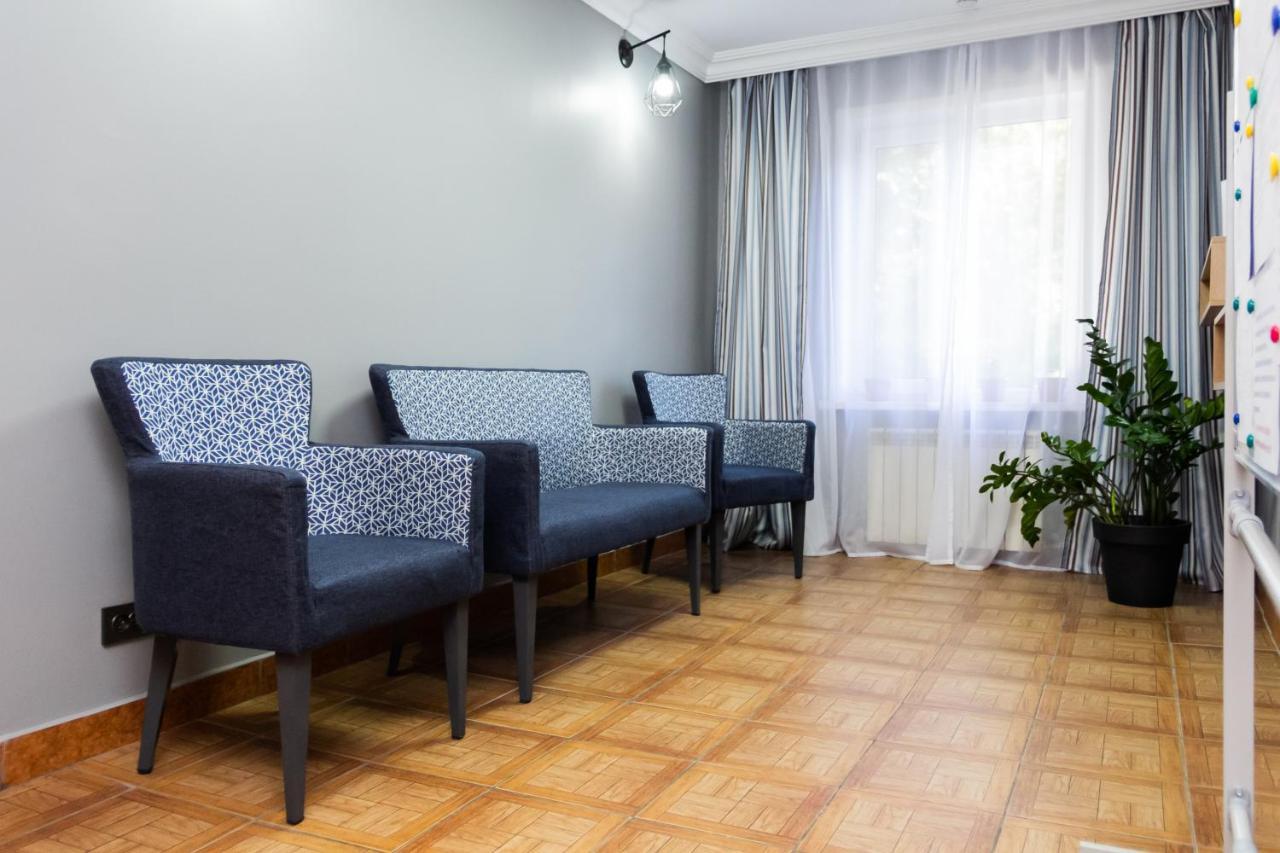 Hotel Tahar Almaty Eksteriør bilde