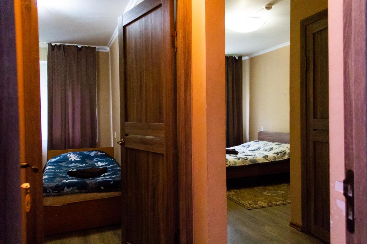 Hotel Tahar Almaty Eksteriør bilde