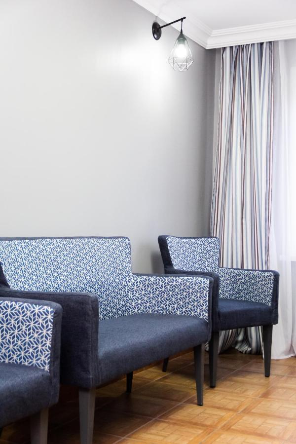Hotel Tahar Almaty Eksteriør bilde