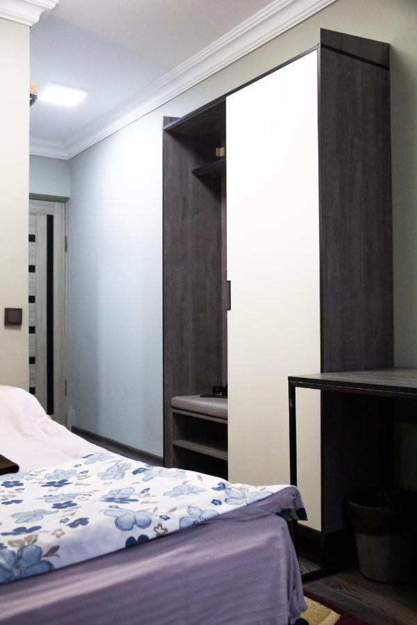 Hotel Tahar Almaty Eksteriør bilde